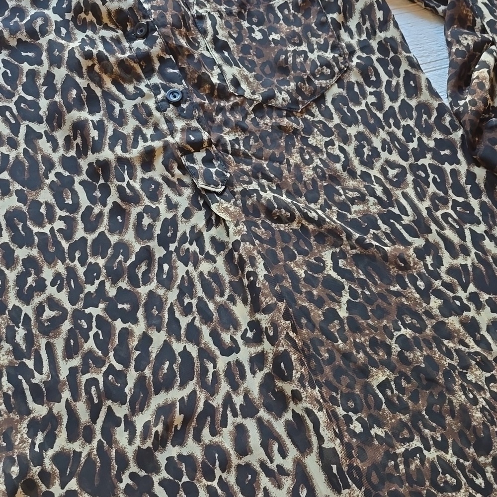 Rue21 Leopard Print Blouse Womens's Size S - Picture 9 of 13